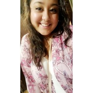 Meet your Posher, Danielle